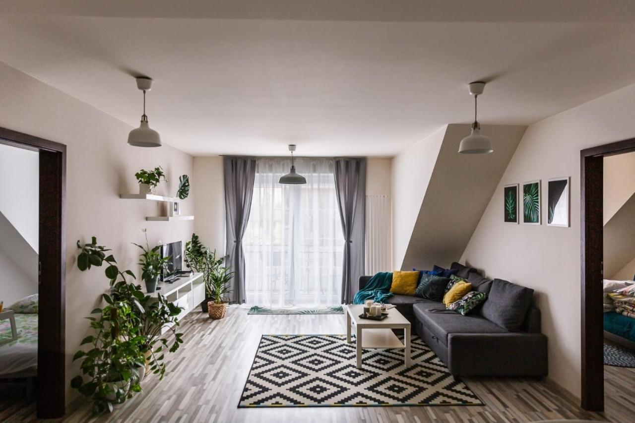 Apartament W Centrum Ustrzyki Dolne Exterior photo