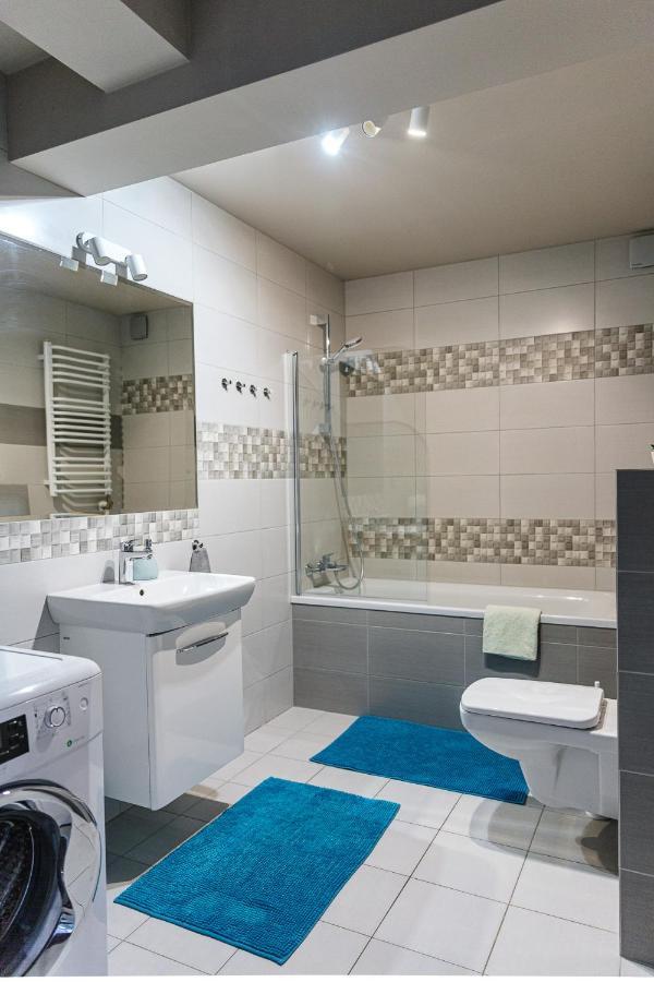 Apartament W Centrum Ustrzyki Dolne Exterior photo